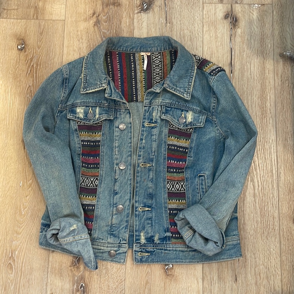 Free people jean jacket size 8